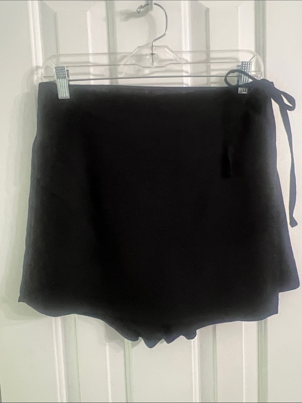 Old Navy Black Wrap-Style Skort with Side Tie